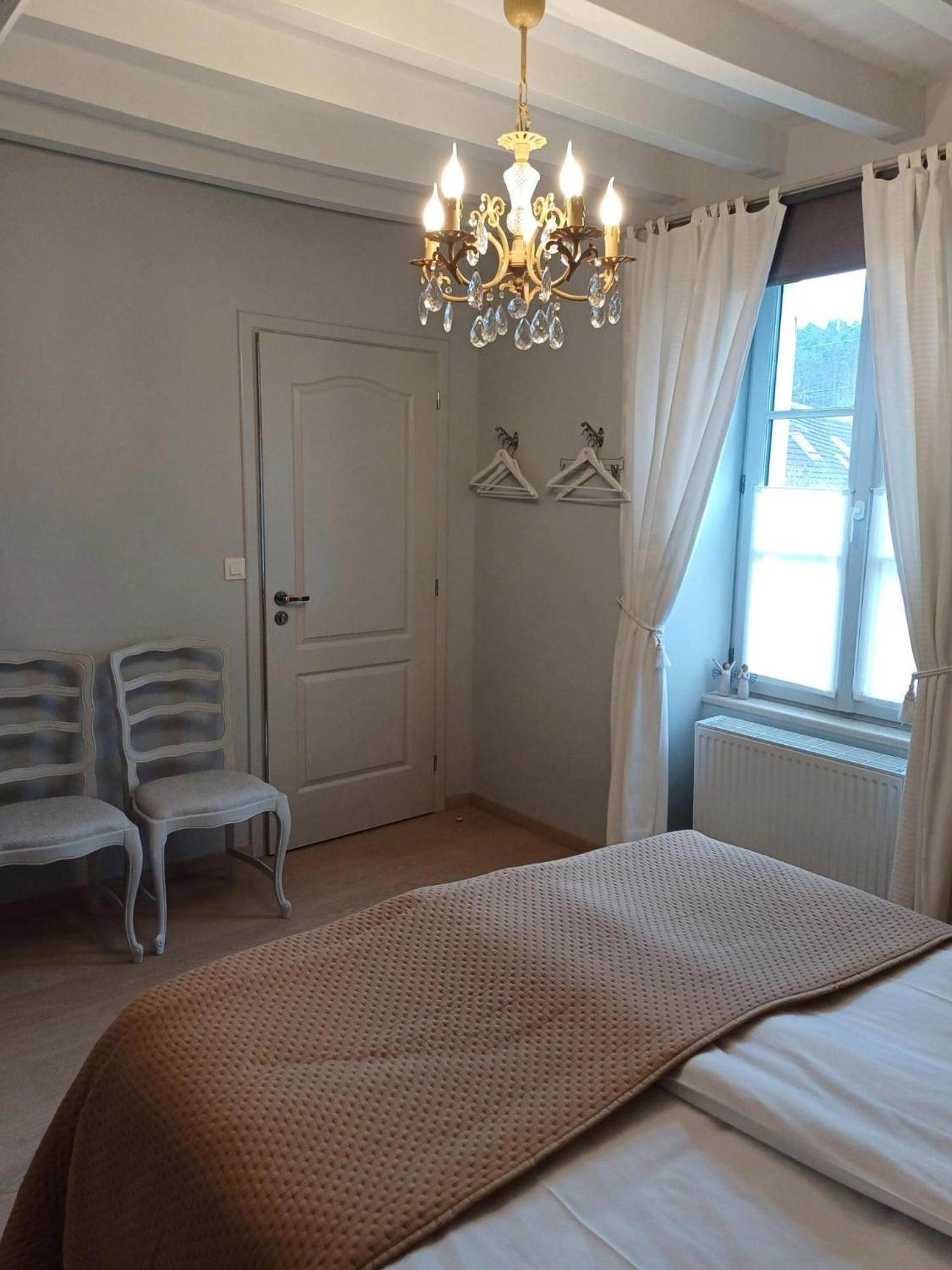 Le Repos Coquelicot Bed & Breakfast Montillot Exterior photo