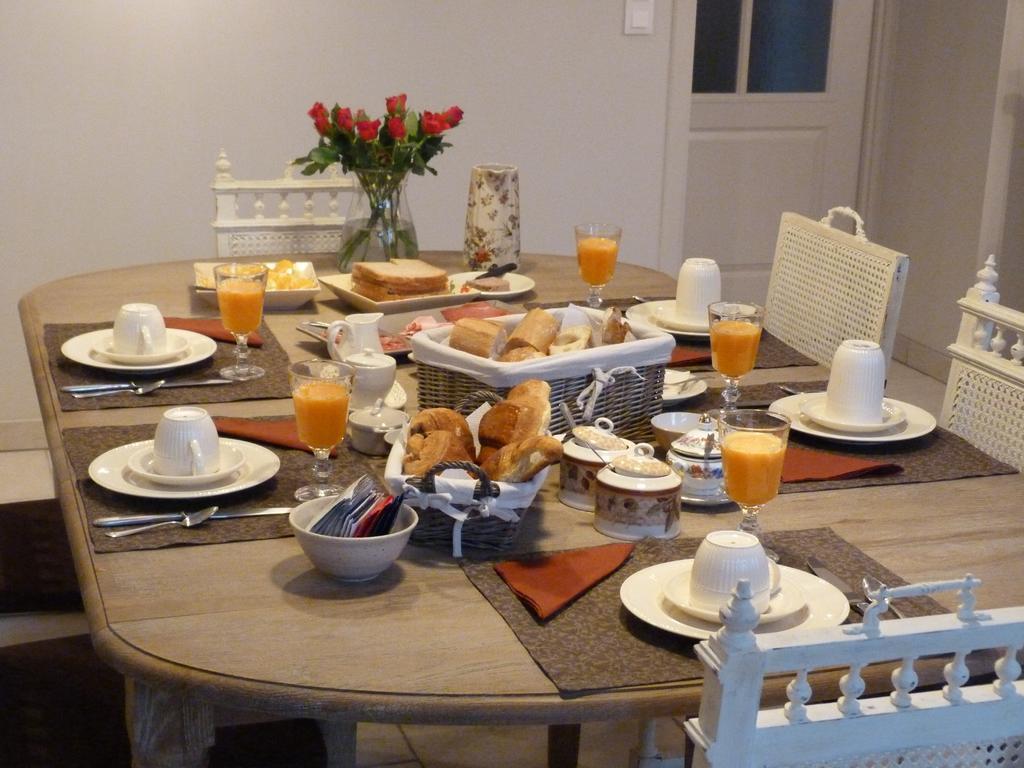 Le Repos Coquelicot Bed & Breakfast Montillot Exterior photo